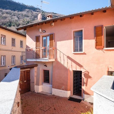 Limonta Lake View Apartment With Private Parking Экстерьер фото