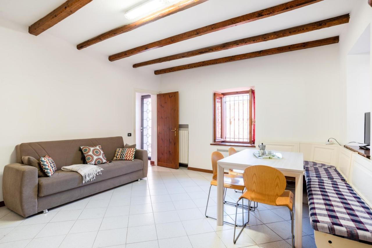 Limonta Lake View Apartment With Private Parking Экстерьер фото