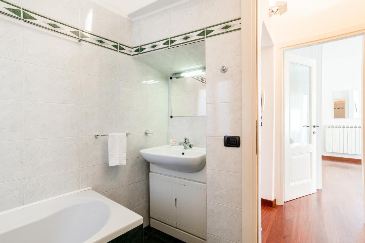 Limonta Lake View Apartment With Private Parking Экстерьер фото