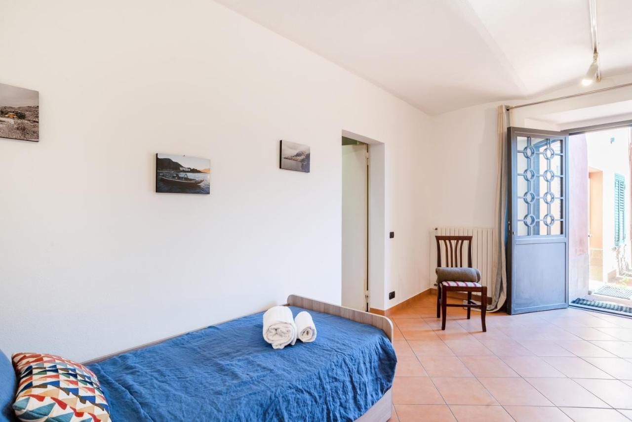 Limonta Lake View Apartment With Private Parking Экстерьер фото